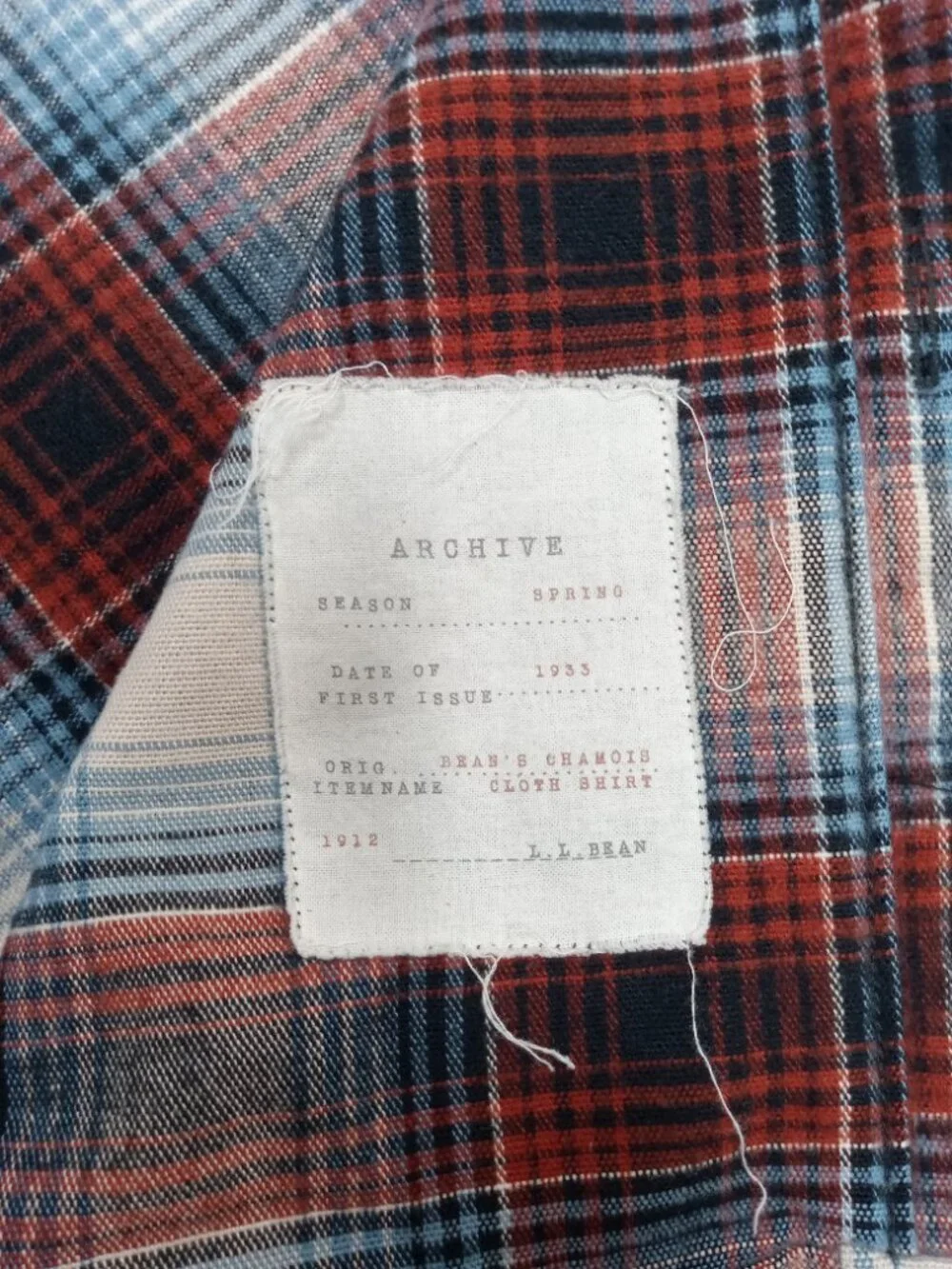LL Bean Signature Mens Medium Regular Slim Fit Chamois Cloth Plaid Shirt Red Blu